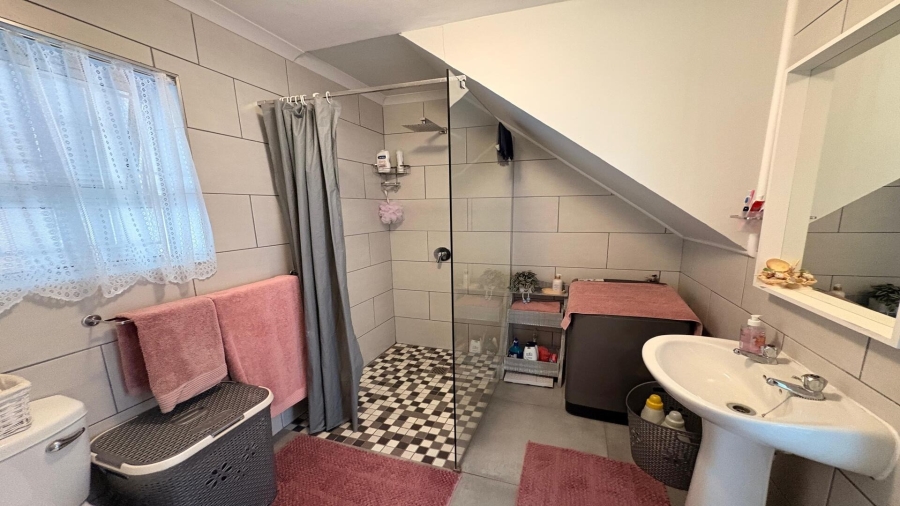 2 Bedroom Property for Sale in Hartenbos Central Western Cape